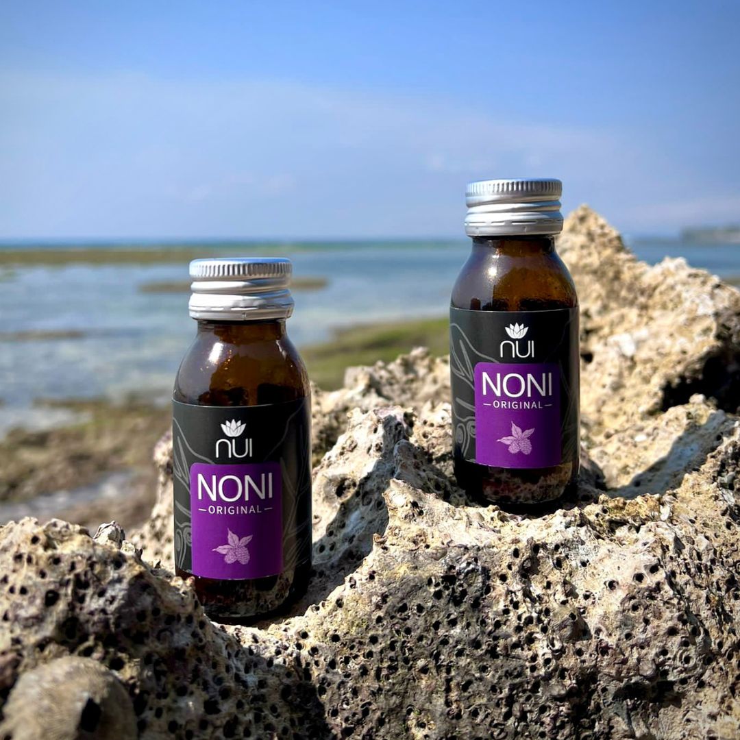 NUI-NONI-ORIGINAL-Shots-am-Meer